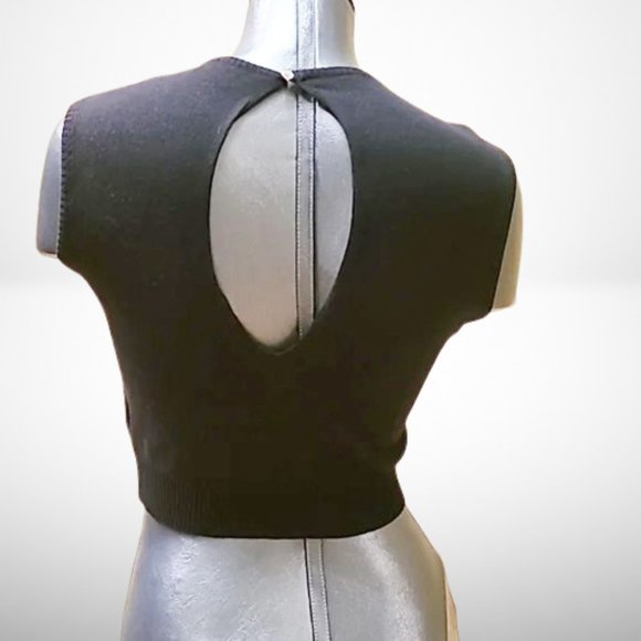 Dolce & Gabbana 2 Piece Sweater Set Absolutely Beautiful Size: 44 - Picture 11 of 16